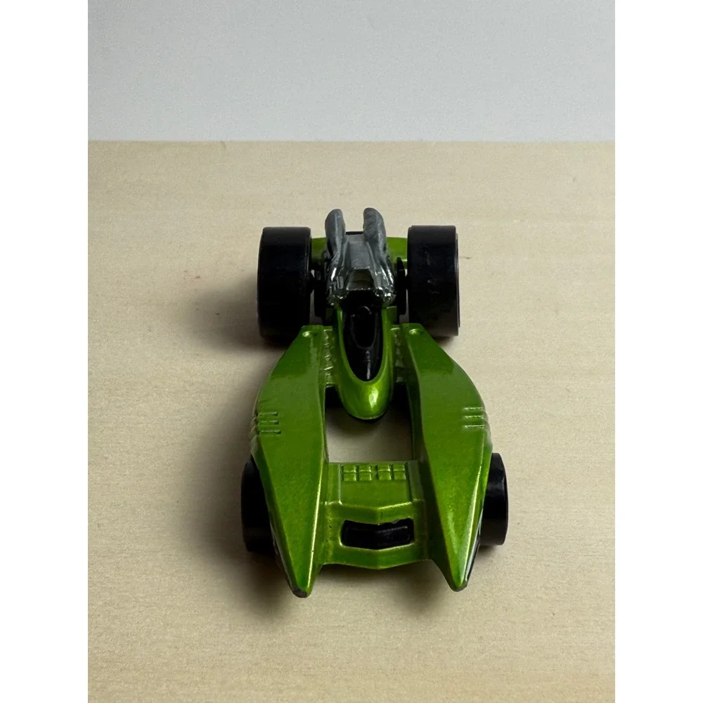 Hot Wheels Duel Fueler 2013 Mattel Green Stunt Team Car Spiral Stack-Up w/PR5